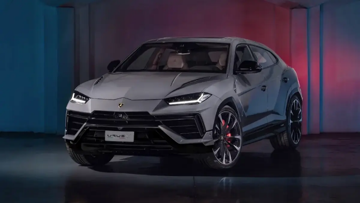 Lamborghini tiếp tục gọi sửa chữa Urus tại Việt Nam